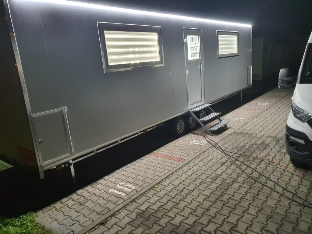 a4962ef4-0102-4988-aac0-f6c4689eecfc